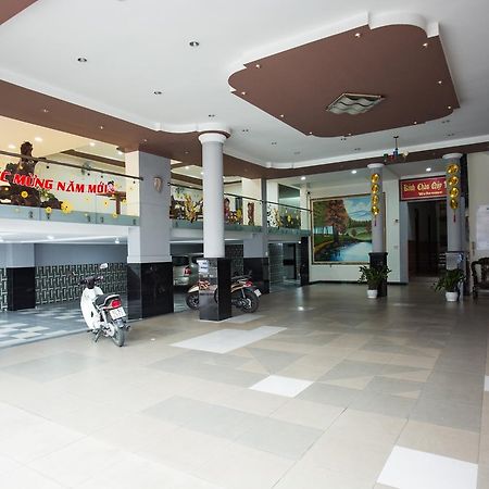 Tay Nguyen Hotel Kon Tum Buitenkant foto
