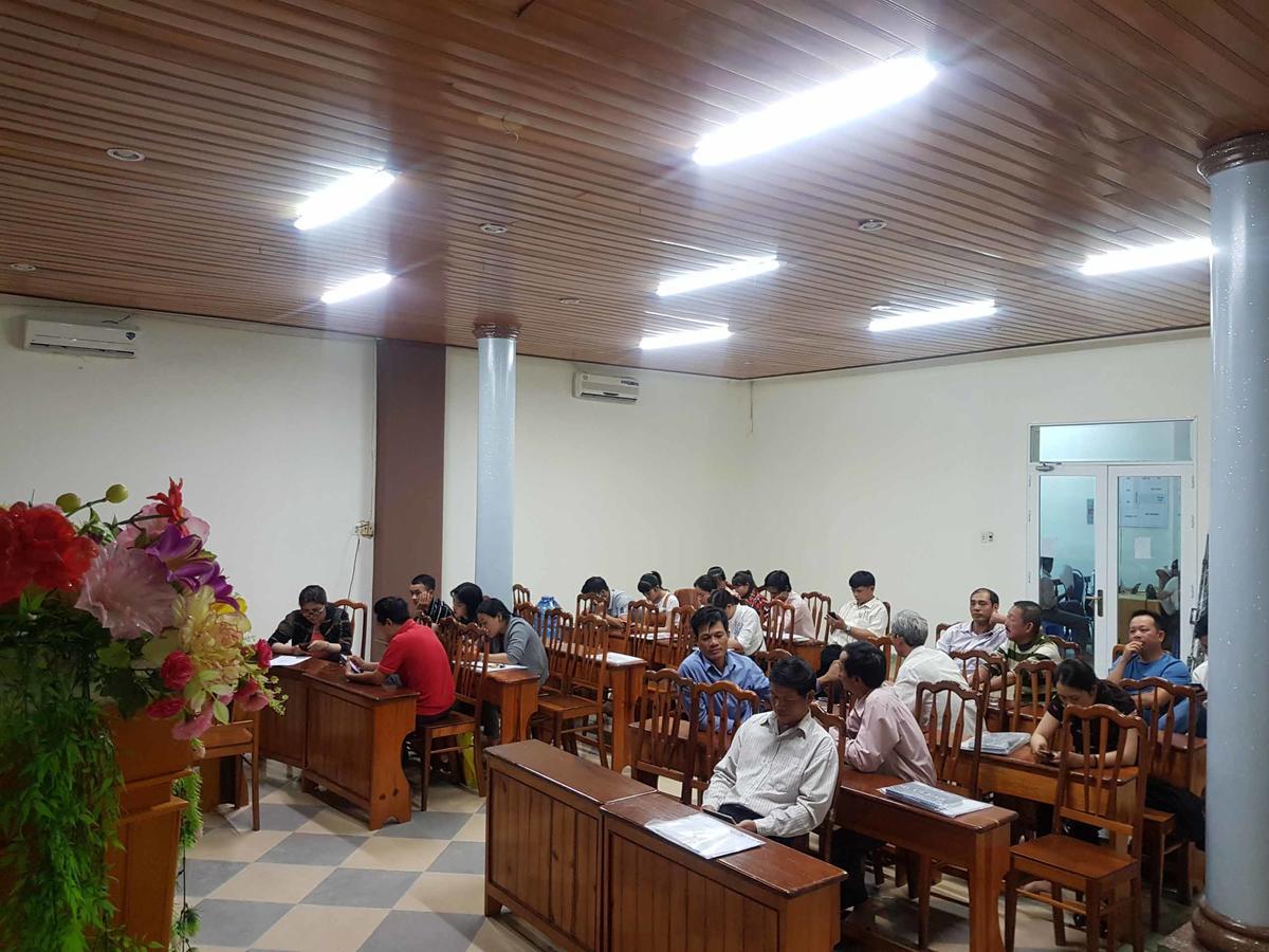 Tay Nguyen Hotel Kon Tum Buitenkant foto